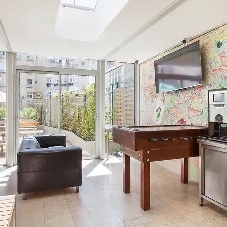 Hans Brinker אכסניה *
