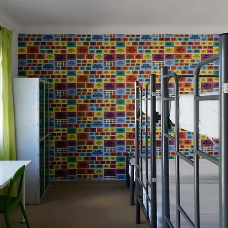 Hostel Hans Brinker *